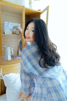 女邻居在线